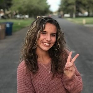 Meet your Posher, Avery